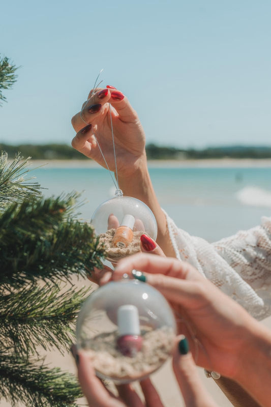 MYSTERY CHRISTMAS BALL (MINI LACQUER)